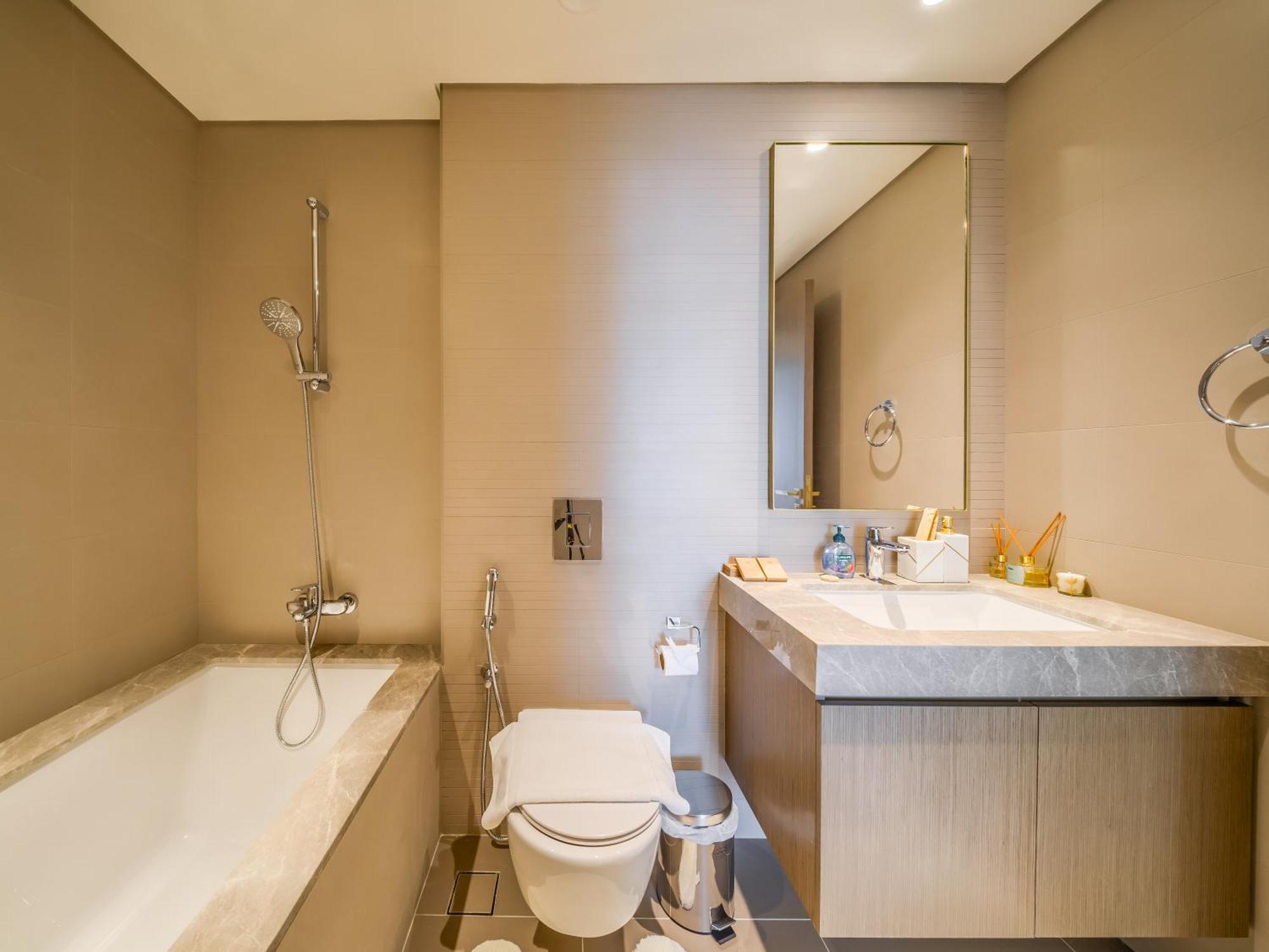Trps - Grand Bleu, Harbour - 2br With Private Access Apartment